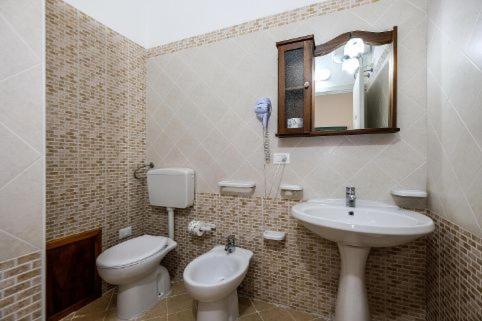 Casa Ambra Acomodação com café da manhã Macari Exterior foto