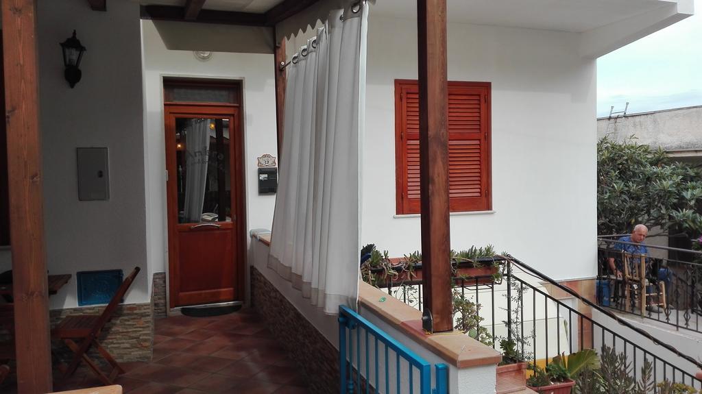 Casa Ambra Acomodação com café da manhã Macari Exterior foto